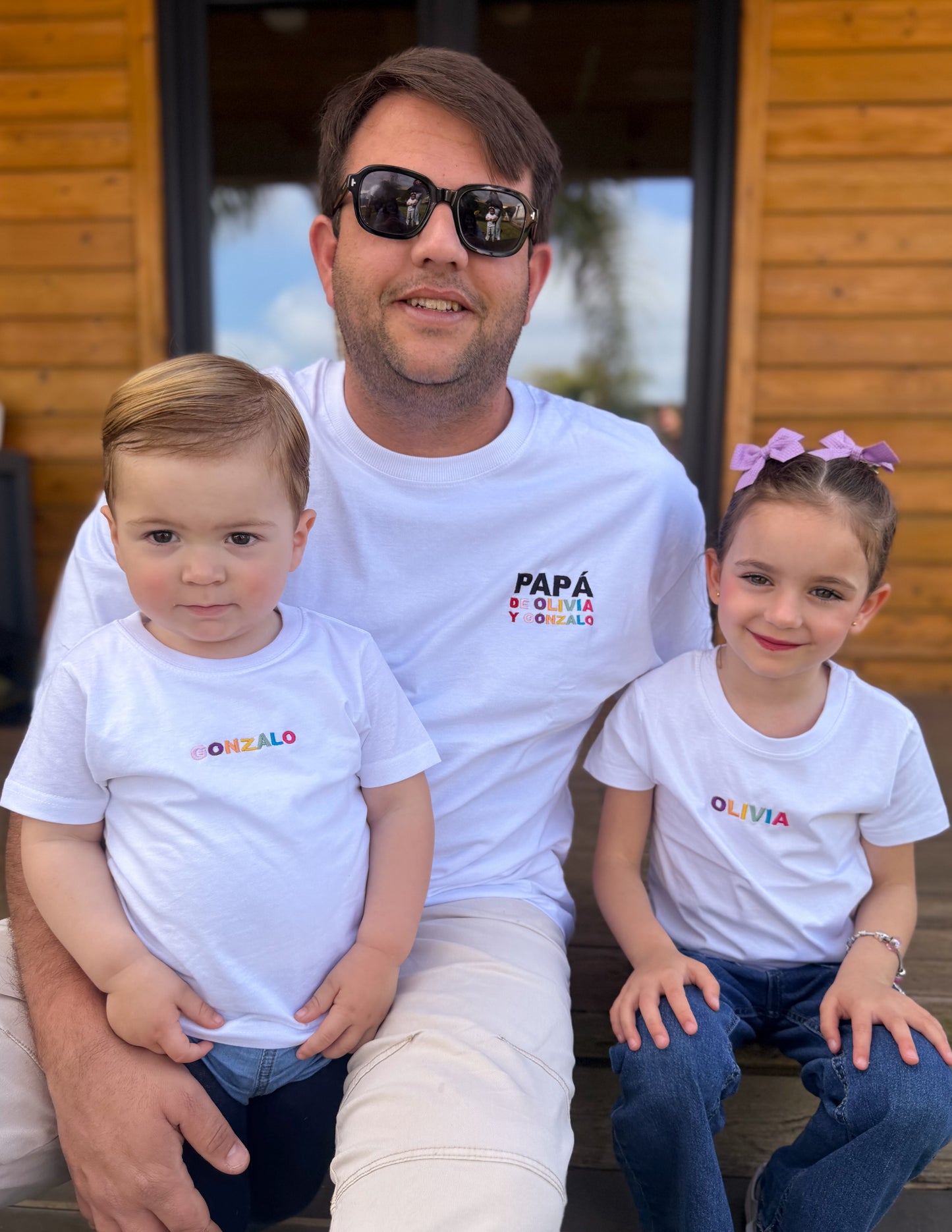 Camiseta Infantil Colores - Bordado Personalizado
