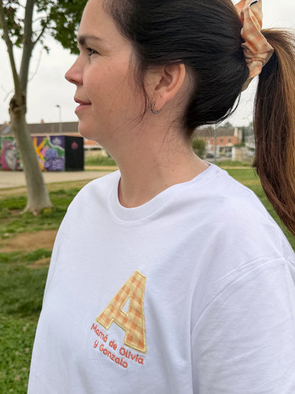 Camiseta Mamá Inicial Vichy - Bordado personalizado