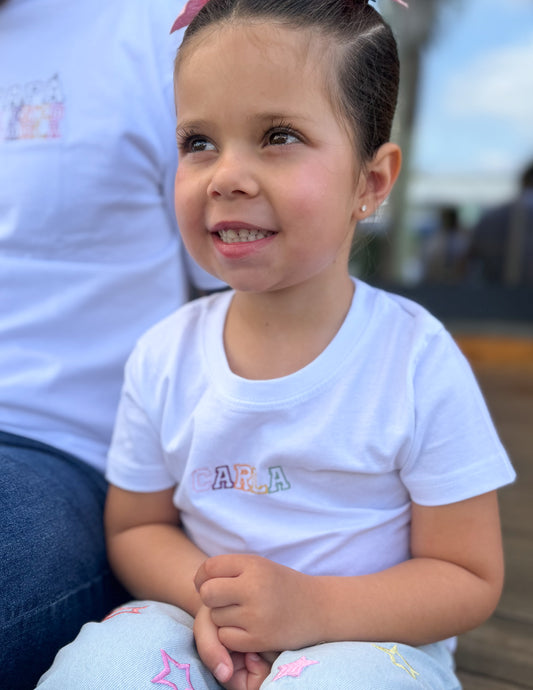 Camiseta Infantil Trazos - Bordado Personalizado