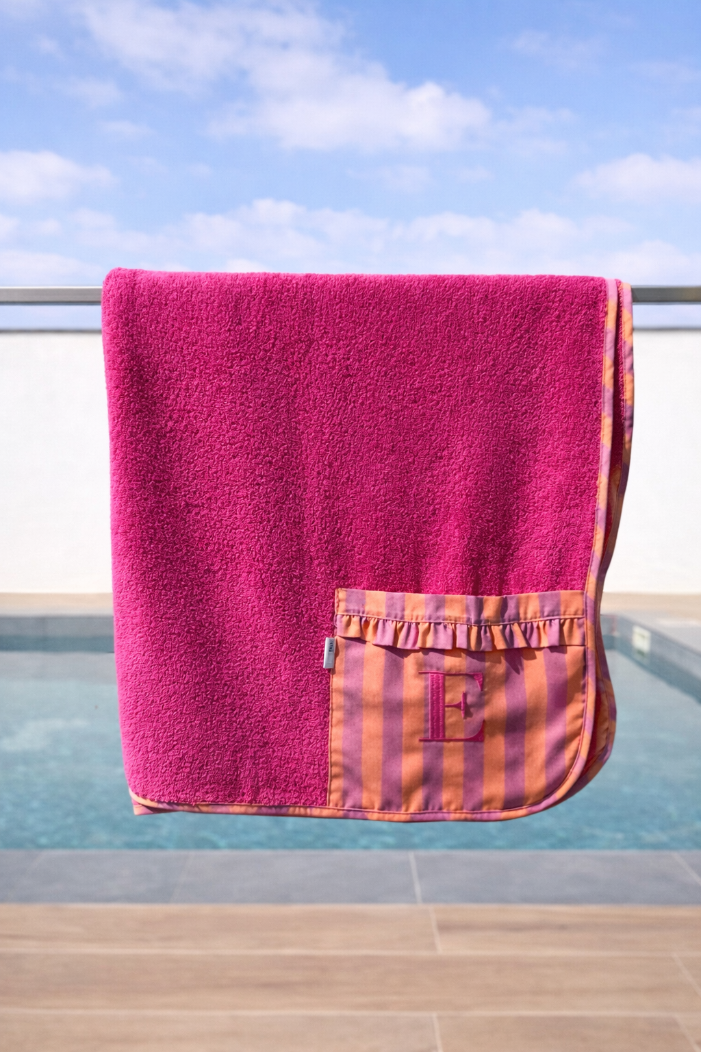 Toalla de Playa Rayas Rosa y Naranja con Bolsillo - Personalizada